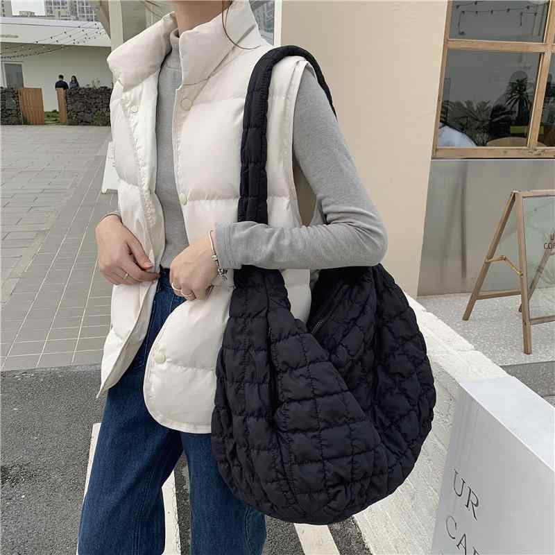 トートバッグ 女性用 肩掛け 斜めがけ 饺子型 大きめ 雲型 プリーツ 切り替え 菱格 ソフト素材 ポリエステル内張り ジッパー開閉 シングルストラップ 日常使い シンプル 都市スタイル ホワイト ブラック 春夏 カジュアル