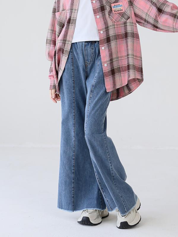女の子 牛仔パンツ キッズ デニム 長ズボン 秋冬 ワイドレッグ フレア ゆったり コットン 柔軟 伸縮性 深藍色 純色 ミッドライズ 韓国風 欧米スタイル 潮カジュアル 小学生 中学生 通学 普段使い 快適 伸縮素材 吸湿速乾 軽量 ビッグシルエット