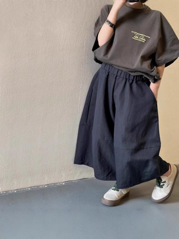 ・スタイル: 韓国版・主な素材: 綿70%・パンツ丈: 七分丈・カテゴリ: キッズパンツ・適用性別: 女児・スタイル: カジュアルパンツ・生地加工: 柔らかい・柄: 無地・ウエスト: ミドル・ウエストバンド: ゴム・要素: ガーデン、可愛い、プリンセス、トレンド・カラー展開: ネイビー・サイズ展開: 110cm、120cm、130cm、140cm、150cm、160cm