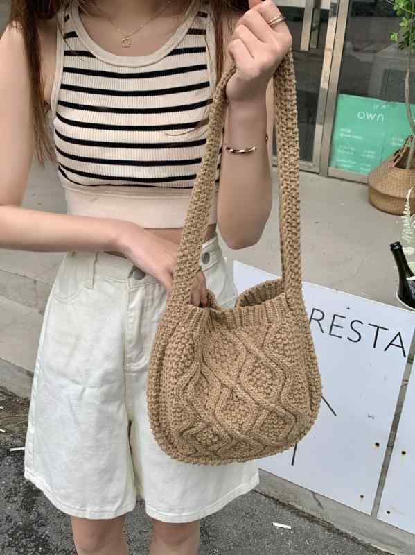 トートバッグ レディース 編み込み ショルダーバッグ 手提げ 斜めがけ 女性用 単肩 毛糸織り ショッピングバッグ トート 横型 方形 ポリエステル 中型 ミディアム 硬度 ダブルストラップ ボタン ロック オープンポケット レイヤーなし カーキ ブラウ