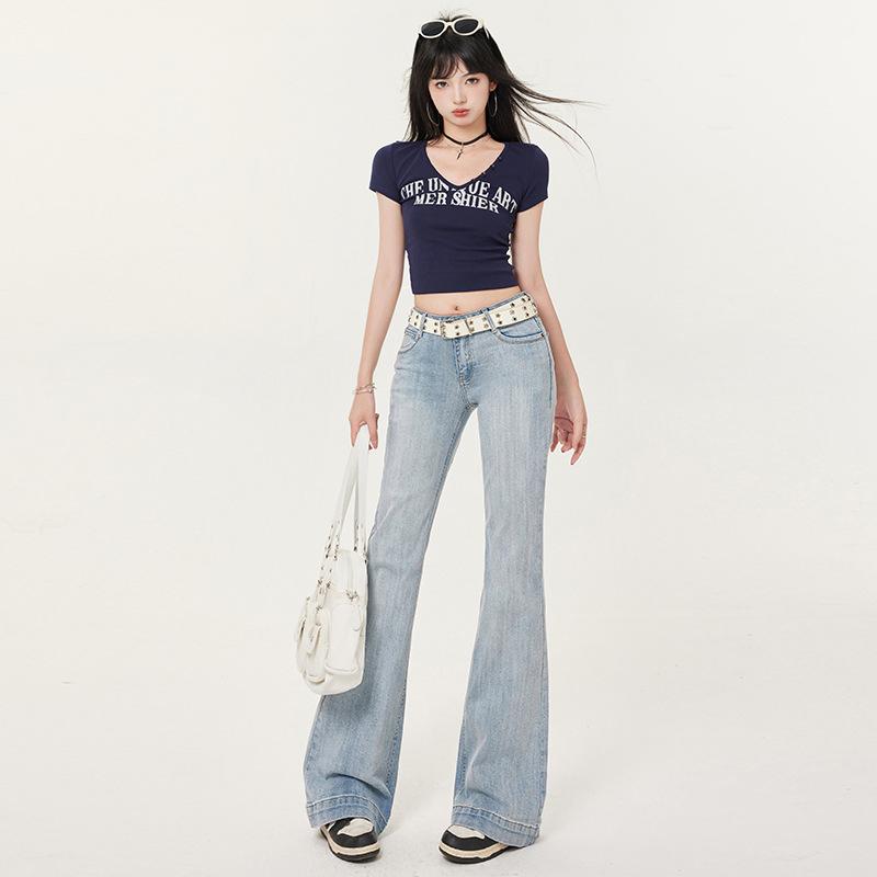 ・カテゴリ: 牛仔パンツ・スタイル: ストリート・主な素材: 綿50-70%・主な素材2: 氨纶30%以下・パンツタイプ: 微喇型・パンツ丈: ロング・ウエスト: ローライズ・厚さ: 中厚・流行要素: ポケット・カラー展開: 竹節紋ロングパンツ、竹節紋ロング・サイズ展開: XS、S、M、L、XL・ストレッチ: 微弾・加工: ノーアイロン