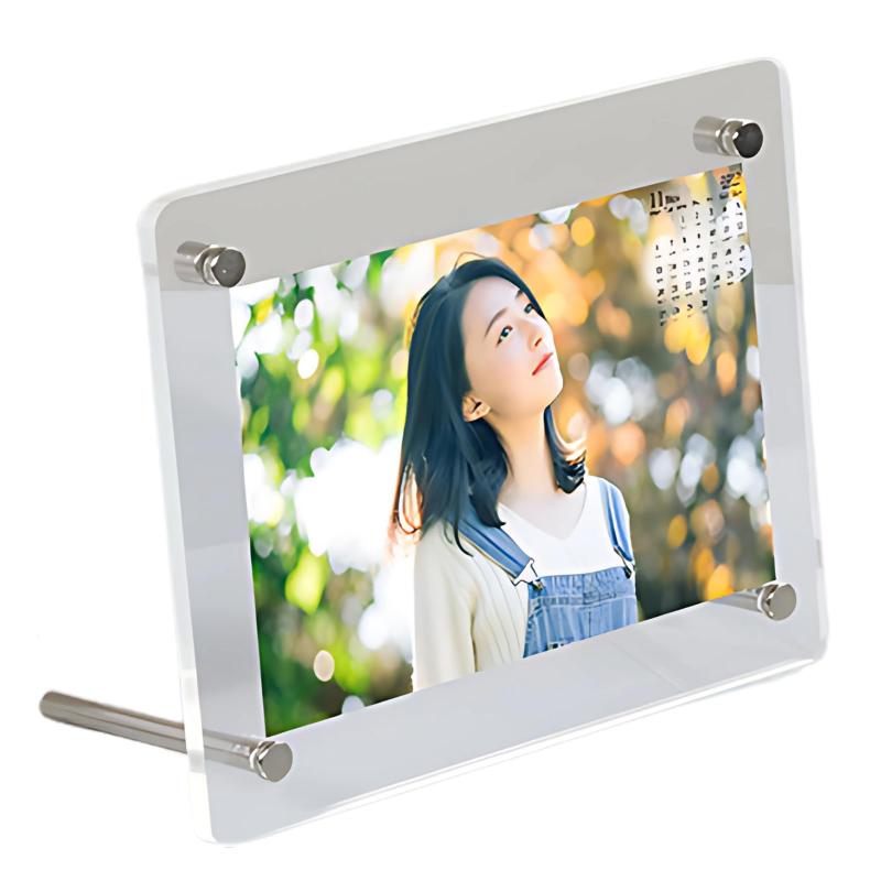 SakuraLovely8 フォトフレーム 写真立て アクリル製 おしゃれ 透明 縦横対応 卓上 壁掛け【おしゃれに飾れる透明アクリル】高透明度のアクリル製フォトフレームで、大切な写真や賞状を美しく引き立てます。縁なしのシンプルデザインは、...