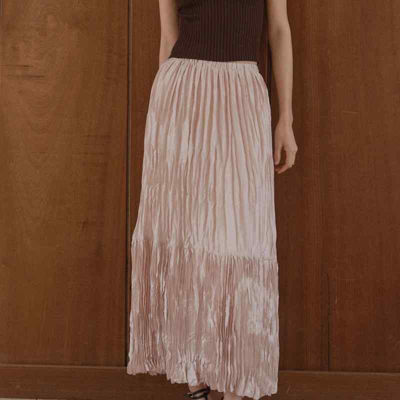 スカート レディース ロング プリーツ ギャザー 光沢感 サテン調 ウエストゴム 春 フレア Aライン きれいめ オフィスカジュアル エレガント 韓国 ファッション 上品・カテゴリ: 半身裙・スタイル: 中性風・素材: 滌綸（ポリエステル）・スカート丈: ロング・柄: 無地・加工: 複合・ディテール: プリーツ・ストレッチ性: 微弾・カラー展開: バニラ色・サイズ展開: S,M,L