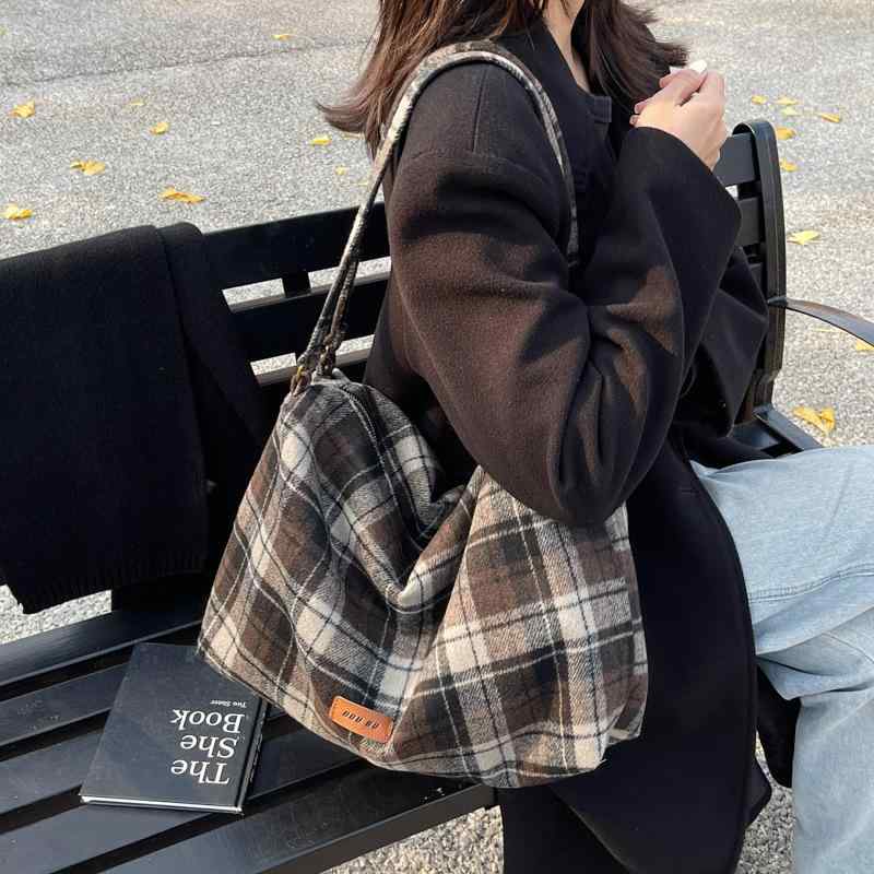 秋冬 トートバッグ 女性用 メンズ 風 ショルダーバッグ 鞄 大容量 格子柄 ウール 素材 ソフト 横型 方形 形状 ジッパー開閉 ダブルショルダー 黒 色 赤 色 茶 色 都市 シンプル スタイル 日常 使い 車縫い ステッチ ポリエステル 裏地 ジッ(4.0)