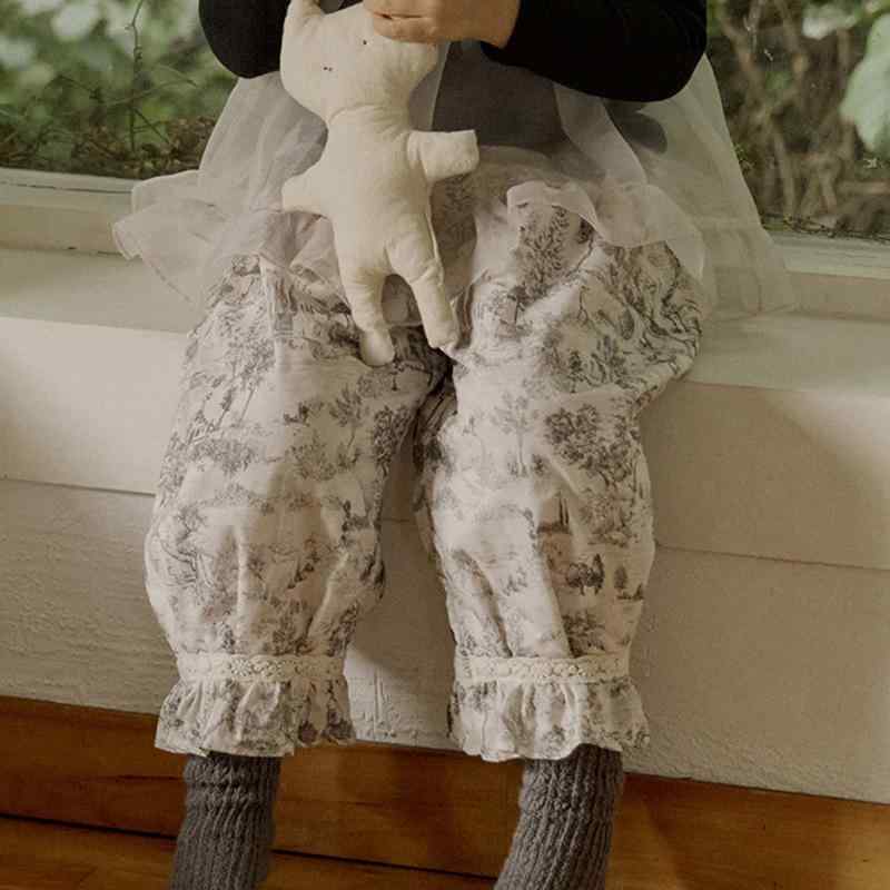 女児 キッズ ローラーパンツ 花柄 花びらレース 綿 柔らかい 中腰 ゴムウエスト 長ズボン 冬用 暖か 動きやすい かわいい ボヘミアン フィールド プリンセス ヨーロッパ風 グレー ブラウン 90cm 100cm 110cm 120cm 130cm