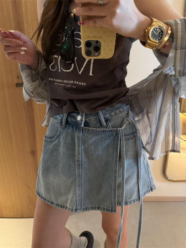 スカート 半身スカート 短め Aライン デニムスカートパンツ 綿素材 軽量 薄手 通気性 浅いブルー 夏用 韓国風 カジュアル 紐バンド 切り替えデザイン ボタン ジッパー 加工仕上げ 普段使い コーディネート自在 女性用