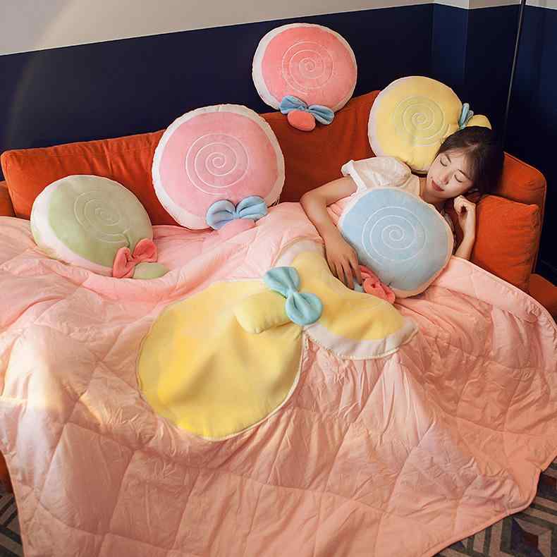 抱枕 かわいい 棒棒糖 フルーツ モチーフ 毛绒 ぬいぐるみ クッション 柔らかい 抱き枕 ピンク ブルー グリーン イエロー ストロベリー スイカ オレンジ パイナップル キウイ 丸型 デザイン ポップ インテリア ベッドルーム 寝室 飾り ポリエステ