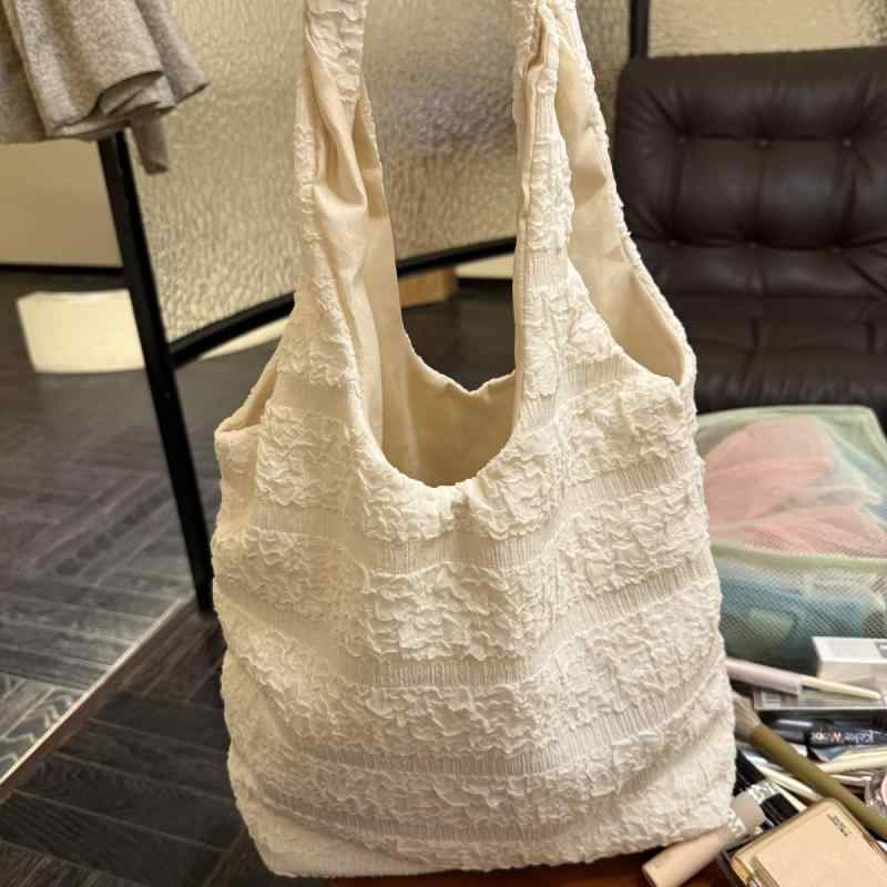 樂天商城 - トートバッグ 女性用 春夏 花柄 レース ナイロン 素材 横型 方形 ミディアムサイズ 肩掛け デイリー コーデ シンプル 韓国風 気品 大学生 向け ジッパー 開閉 車縫い ステッチ ポリエステル 裏地 中硬度 ダブル ストラップ 31センチ スクエア