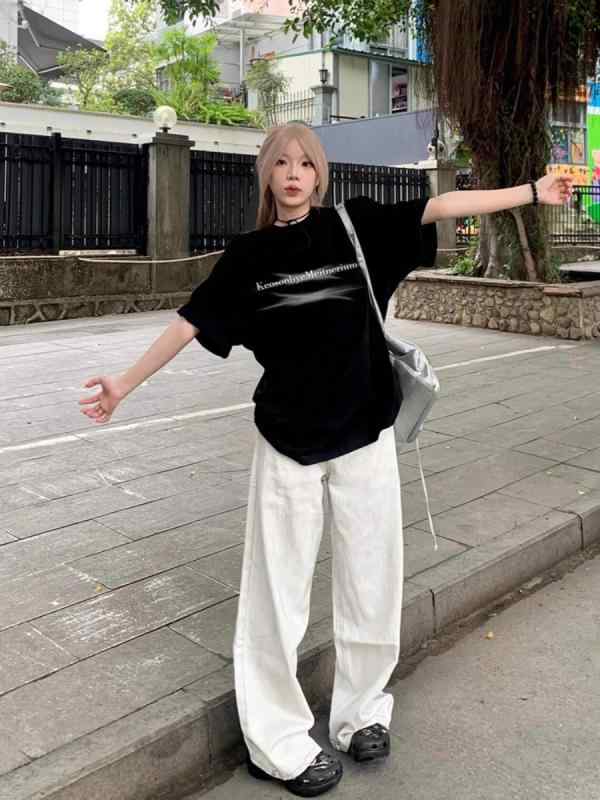 Three-Quarter - レディース Tシャツ ブラック 短袖 夏用 ゆったり 大きいサイズ 綿混 木綿素材 印花柄 丸首 ルーズフィット 中長丈 ラフスタイル かわいい ゆったりシルエット 吸湿速乾 普段使い 通勤対応 接触冷感