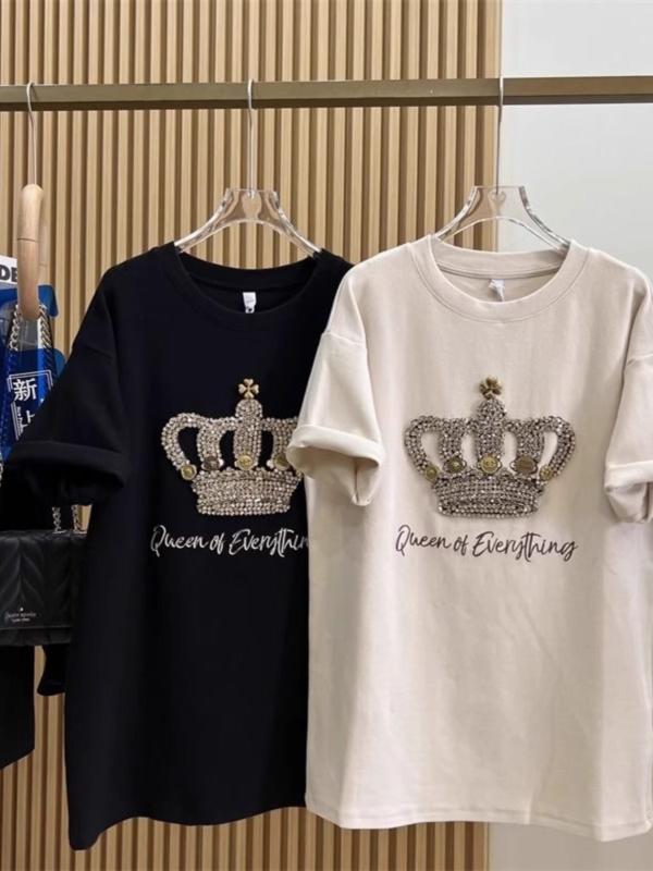 Rakuten - Tシャツ 女性用 ぽっちゃり ゆったり 大きいサイズ 短袖 コットン 刺繍 クラウン デザイン 丸首 セットインスリーブ ラインストーン 装飾 ミドル丈 ブラック 杏色 ピンク コーヒー 色 柔らか素材 清新 甘め 森ガール スタイル インナー トップス