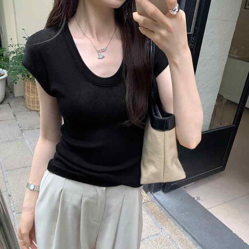 ・カテゴリ: Tシャツ・スタイル: 通勤風・主な素材: 腈纶95%以上・袖丈: 短袖・ネックライン: Vネック・袖型: 標準袖・柄: 無地・カラー展開: ミルクブルー、ピンクアプリコット、ホワイト、カーキ、ライトフラワーグレー、ブラック・サイズ展開: S、M、L
