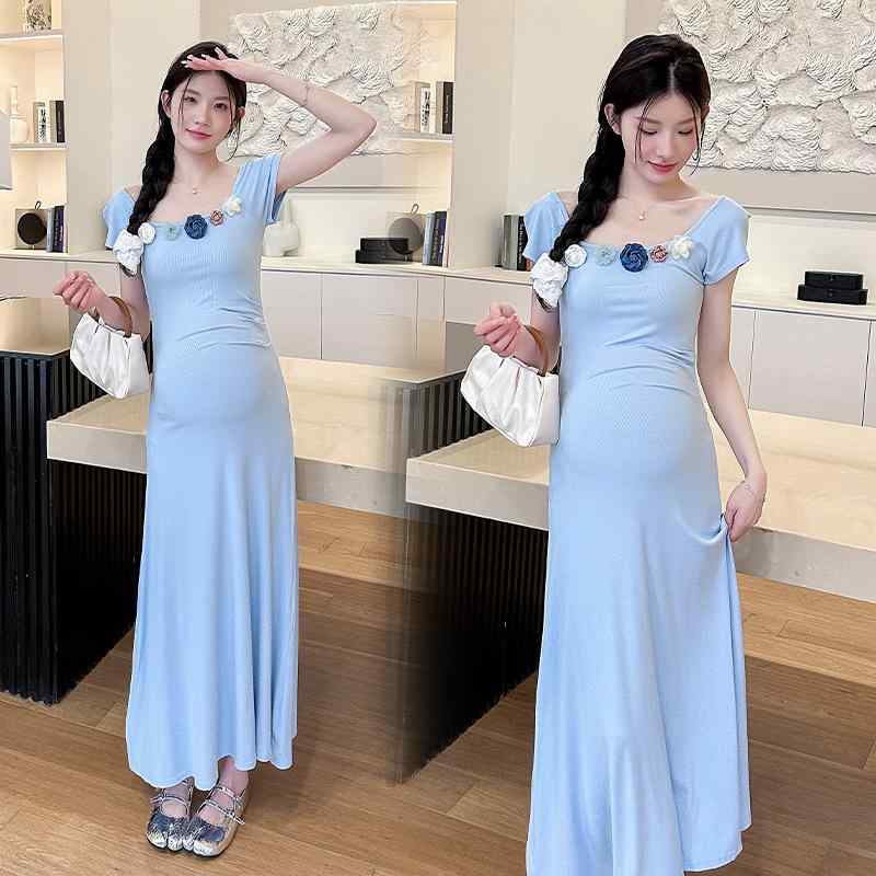 ワンピース レディース マタニティ 妊婦服 立体 花朵 コットン 伸縮性 カジュアル かわいい おでかけ・カテゴリ: ワンピース・ネックライン: クルーネック・袖丈: 五分袖・主な素材: ポリエステル50%〜70%・柄: 無地・スカート丈: ミモレ丈・カラー展開: ブラック、ブルー・サイズ展開: M, L, XL, 2XL・スカートのシルエット: Aライン・スタイル: 日韓カジュアル・袖の形状: 通常袖