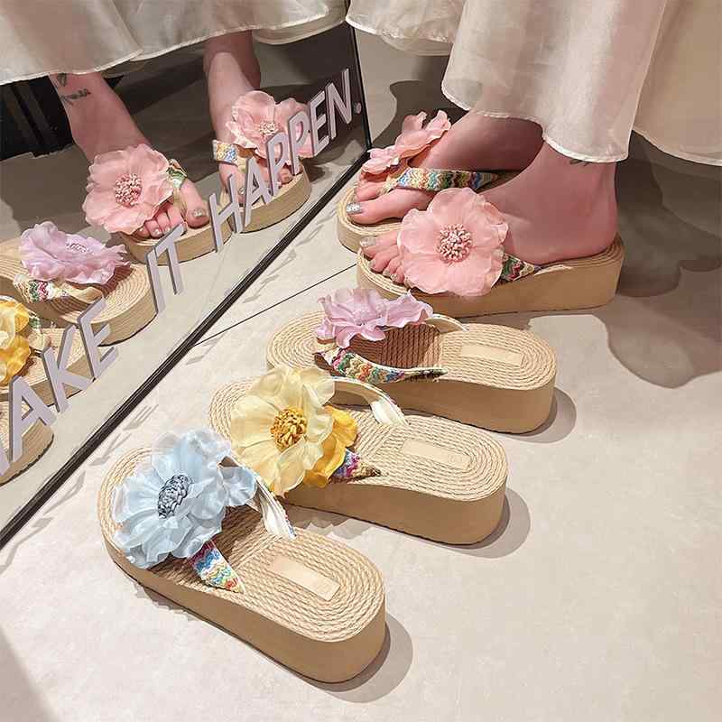 ・スタイル: 通勤・柄: 花朵・カラー展開: 粉色、黄色、藍色、紫色・サイズ展開: 35、36、37、38、39、40・素材: 人造PU・内側素材: 仿皮・閉じ方: 一脚蹬・重量: 約1kg