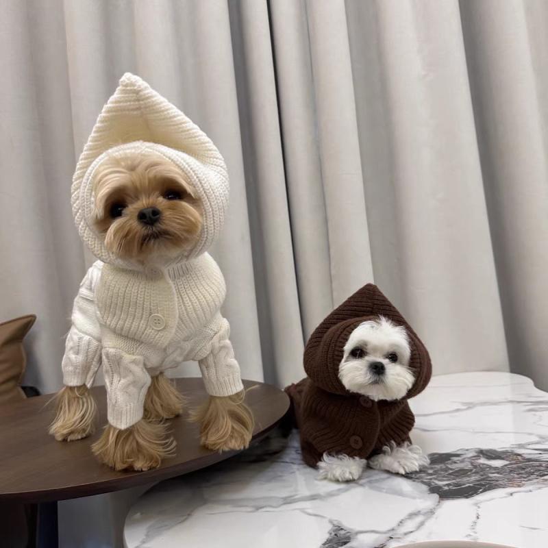 ペット服 女の子 男の子 秋冬 防寒 セーター 暖かい かわいい おしゃれ 犬服 ドッグウェア 四脚 袖あり 小型犬 ビションフリーゼ トイプードル 柴犬 ヨークシャーテリア・素材: ポリエステル・商品カテゴリ: セーター・スタイル: インスタ風・性別: ユニセックス・カラー展開: ホワイト（帽子なし）、深ブラウン（帽子なし）、ホワイト帽子、ブラウン帽子・サイズ展開: S (約1.5-2kg), M (約2.5-3kg), L (約3.5-4.5kg), XL (約5-6.5kg), XS (約1kg)・カテゴリ: ペットウェア