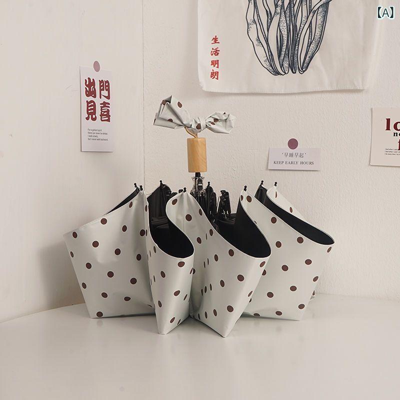 乐天商城 - 三折り傘 レディース メンズ 学生用 韓国風 日系 かわいい 復古 ポルカドット 雨傘 日傘 UVカット 衝撃耐性 布地 14本骨 手動開閉 超軽量 木柄 折りたたみ 晴雨兼用 白色 ブラック 通勤 普段使い アウトドア 春夏 秋冬