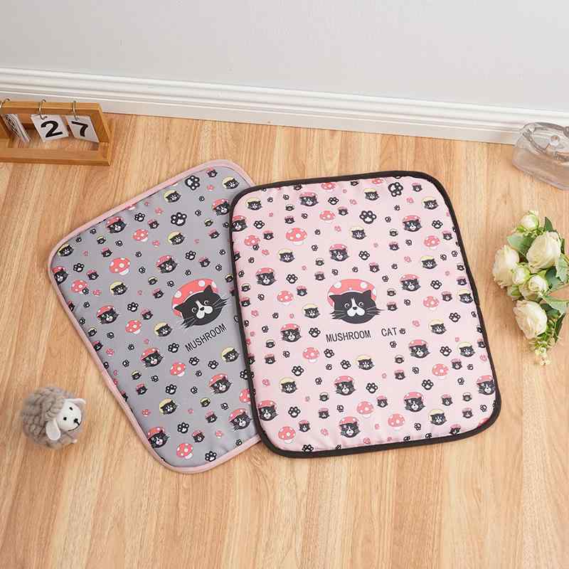 ペット用品 冷却マット ペット用 犬 猫 涼感マット 冷感シート 接触冷感 キャラクター柄 プリント ペットベッド 暑さ対策 涼しい 快適・素材: 牛津布・製品カテゴリ: ペット用ベッド・カラー展開: 灰色、ピンク・サイズ展開: 40*30、50*40、65*50・対象: 犬・お手入れ方法: 水洗い・機能: 透気性、防水・使用シーン: 多シーン対応