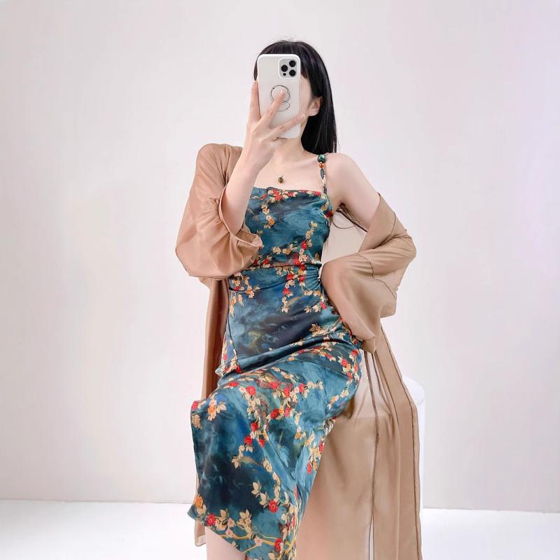 Rakuten - ワンピース レディース 吊り紐 夏 緑 花柄 ロング 包み込み 膝下丈 無袖 フラットネック 通勤 接触冷感 吸湿速乾 軽量 再生繊維 ミディ丈 スリムフィット 涼しい 女性用 日常使い