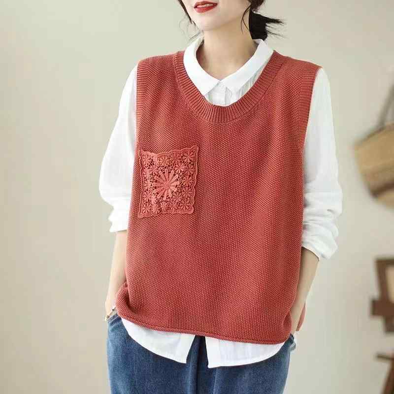 Rakuten - ニット ベスティ 女性用 丸首 綿素材 レース 装飾 花柄 刺繍 柄 固色 ルーズフィット 快適 休閑 スタイル 復古 風 秋冬 トップス 外套 インナー 軽量 伸縮性 ベージュ系 ブラウン系 ブラック 普段使い レイヤード