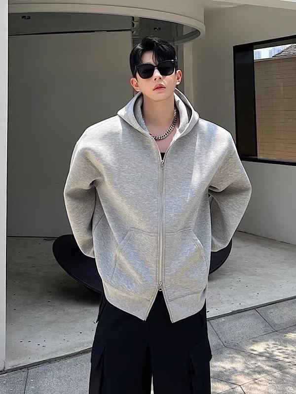 メンズ 開襟 フーディー コート ワイドシルエット 長袖 フード付き ジップアップ 無地 徽章 デザイン ポリエステル 厚手 免燙加工 明線 ポケット サイドポケット ブラック グレー 春夏 秋冬 日常使い ユース カジュアル スタイル ルーズフィット