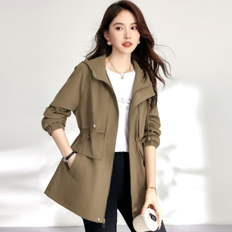 ・主な素材: 綿50-70%、ナイロン30-50%・柄: 無地・スタイル: カジュアル・フィット: ルーズ・衣丈: ミディアムロング・首元: フード・袖丈: 長袖・袖型: 標準・前開き: ジッパー・ディテール: ポケット