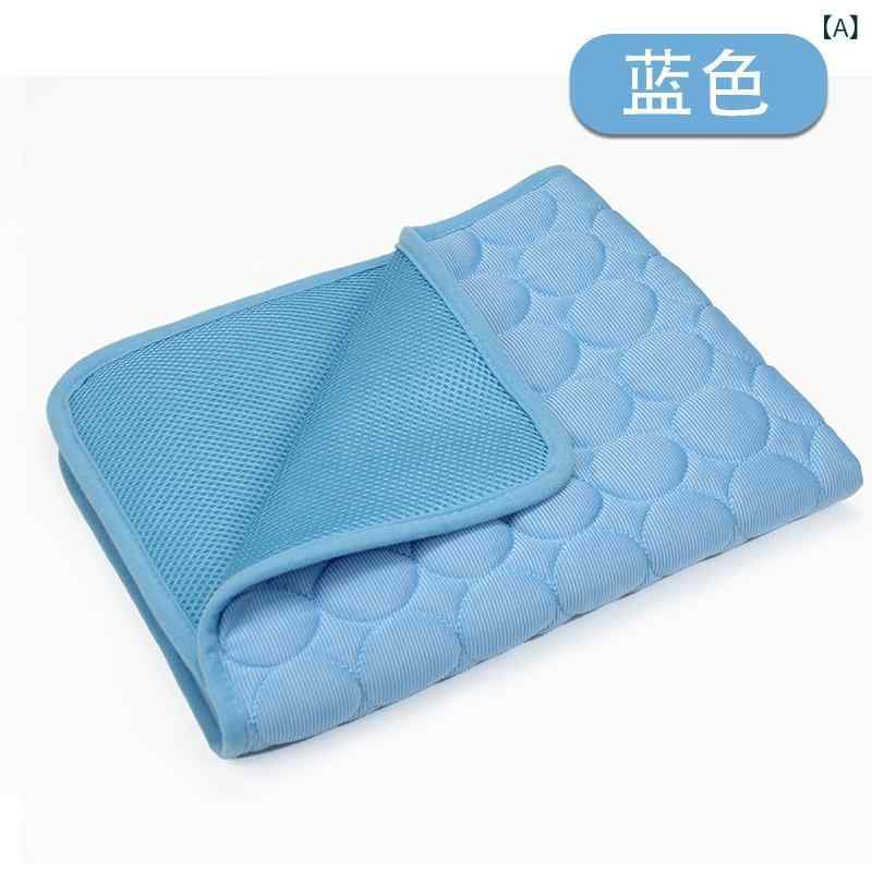 ペット用クールマット 女の子 男の子 夏 接触冷感 寝具 ソファマット 耐噛み 犬用 猫用 オールシーズン・カテゴリ: ペットベッド・主な素材: 布・カラー展開: スカイブルー, ピンク, ライトグレー・サイズ展開: 【S】50*40cm, 【M】60*50cm, 【L】70*55cm, 【XL】100*70cm, 【XXL】150*100cm, 【XS】40*30cm・対象: 犬