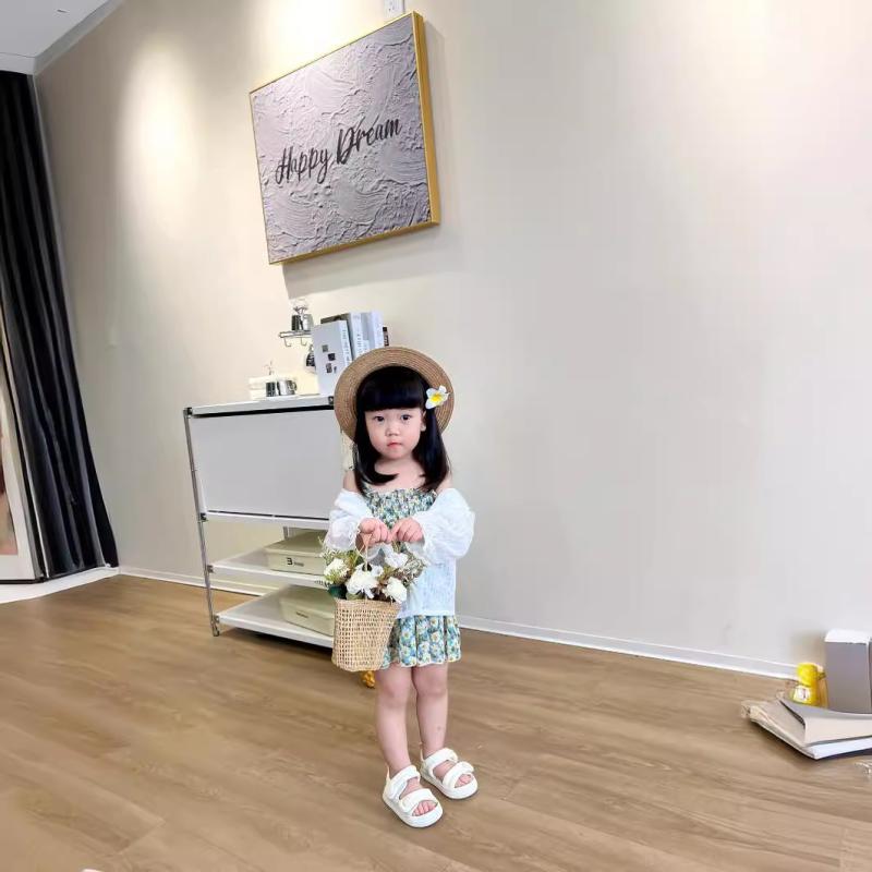 樂天商城 - 子供用 女の子 防紫外線 薄手 綿 混紡 透気性 接触冷感 七分袖 花柄 プリント 丸首 フード付き 中長丈 長袖カーディガン 春夏 夏服 室内外 普段使い 軽量 伸縮性 かわいい アクティブスタイル