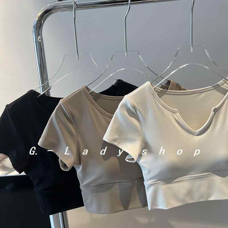 Rakuten - Tシャツ レディース Vネック 修身 短袖 クロップド 露出脐 ブラ付き ヨガウェア フィットネスウェア 私服 御姐風 雪ニール 氨綸 90% 接触冷感 伸縮性 吸湿速乾 軽量 通勤用 普段使い アウトドア 白色 ブラック カーキ グリーン 春夏 202