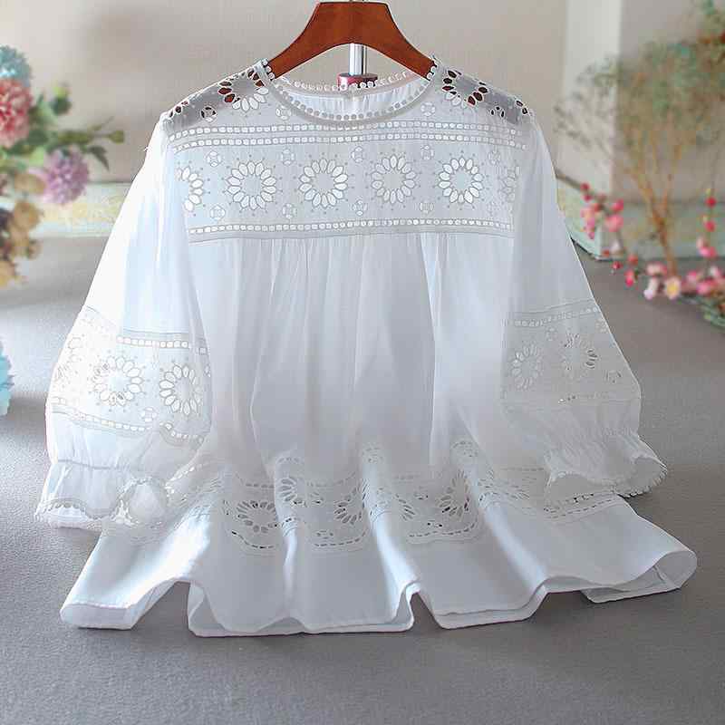乐天商城 - シャツ レディース 短袖 綿 素材 白色 純色 刺繍 デザイン 丸首 ゆったり シルエット 見え 細身 A ライン ドール 風 トップス ゆったり シャツ ブラウス ゆったり デザイン 刺繍 加工 空き 柄 フリル 装飾 コットン 混紡 生地 春 シーズ
