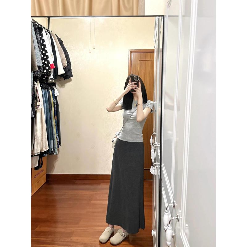 樂天商城 - レディース スカートセット 長丈 夏用 肩正め 短袖 トップス 組み合わせ グレー 腈纶素材 韓系 シンプル 気質 日常 外出 軽量 涼しい 日韓風 ゆったり シルエット セットアップ