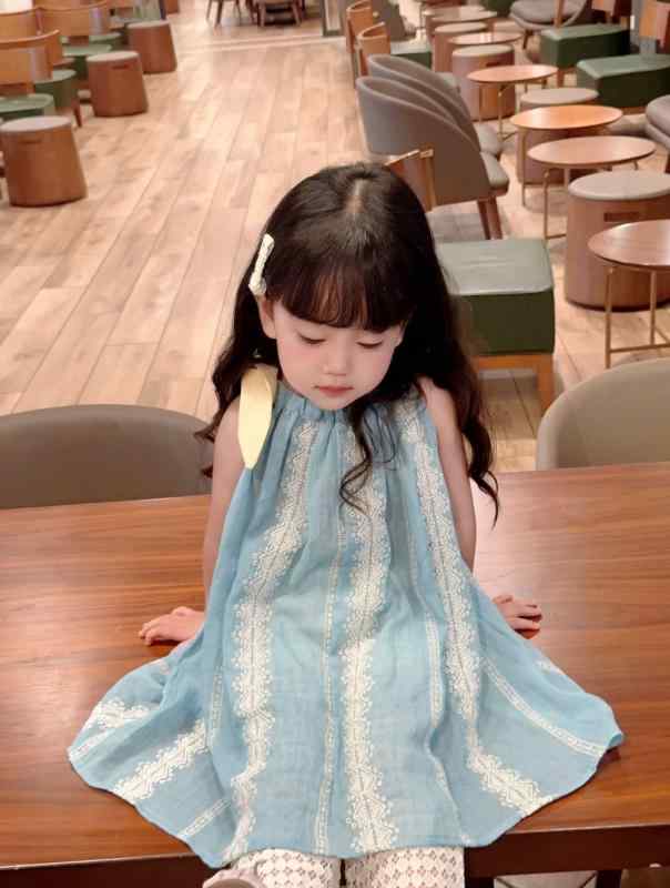 Rakuten - 女の子 ワンピース スカート 夏 春 綿 100% 水色 刺繍 切り替え 肩紐 吊り下げ レース プリンセス スカート 基本 スタイル 清新 爽やか かわいい 女児 3-8歳 100-140cm 通気性 軽量 日常 遊び着 キッズ 服 ガールズ ファッシ