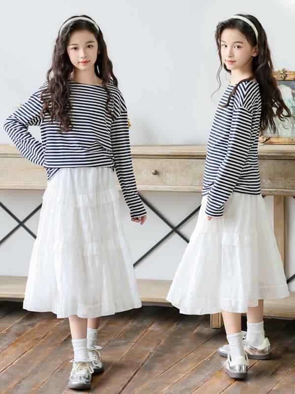 ・スタイル: 韓国版・カテゴリ: 子供セット・主な素材: 綿95%・カラー展開: 条紋Tシャツ,雪紡半身スカート,Tシャツ+半身スカートセット・サイズ展開: 120cm,130cm,140cm,150cm,160cm,165cm