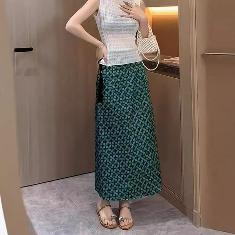 スカート 女性用 夏用 薄手 ロング スリット チャイナスタイル ハイウエスト Aライン 半身裙 墨緑 垂感 素材 印花柄 日韓スタイル 休闲風 長丈 ノーストレッチ