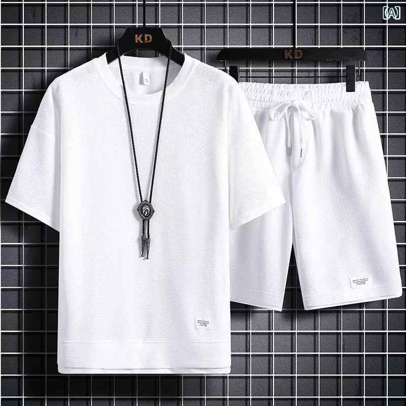 メンズ スポーツウェア セットアップ Tシャツ 短パン 組み合わせ 夏用 綿混紡 ポリエステル 混紡素材 白色 黒 深灰 ゆったり シルエット 爽やか スタイル 日常 活動 休日 服装 軽快 コーディネート