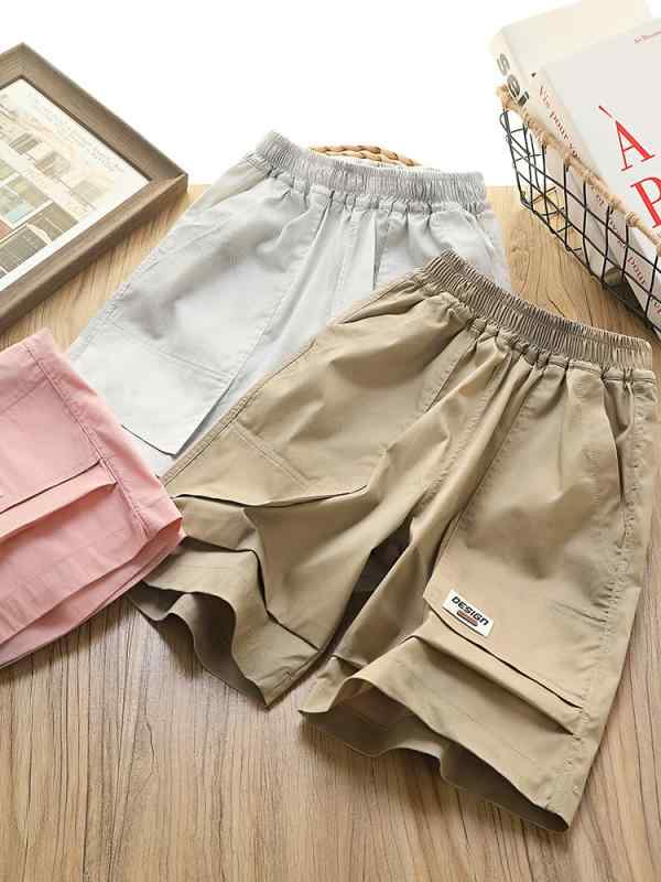 キッズ 男の子 ショートパンツ 夏用 綿混紡 工装風 5分丈 中腰 面ファスナー ワイド 快適 柔軟 通気性 純色 字母柄 欧米風 焦糖棕 銀霜灰 桜花粉