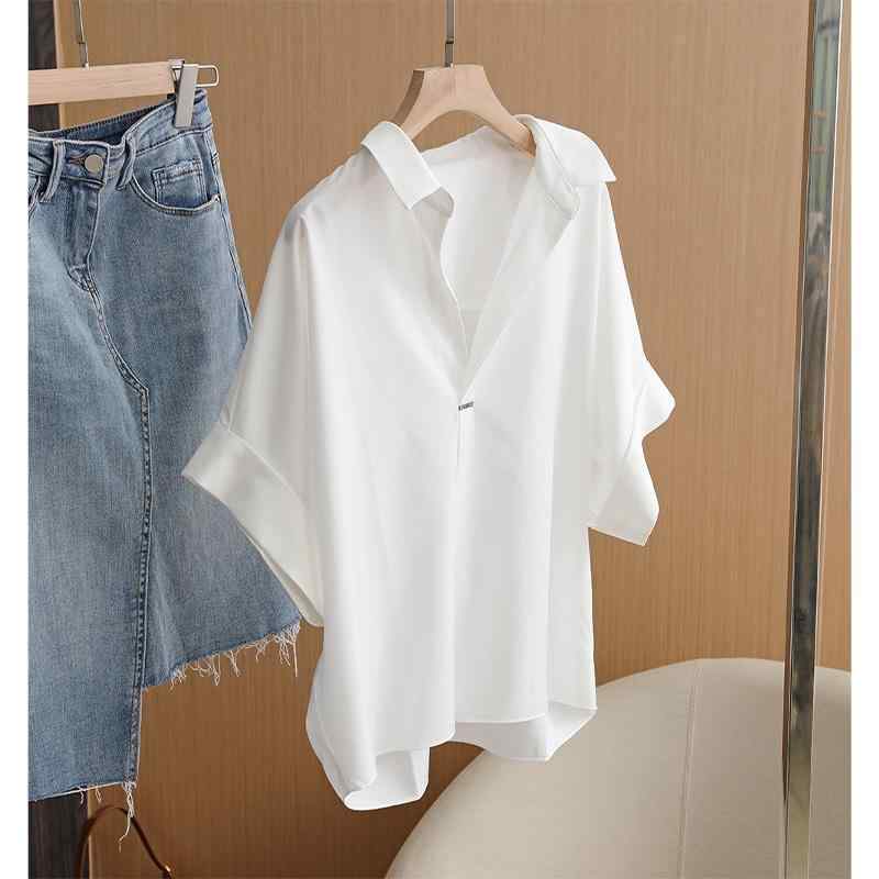 トップス 白色 定番 通勤 きれいめ 上品 上衣 ポロマンチックな雰囲気のブラウス