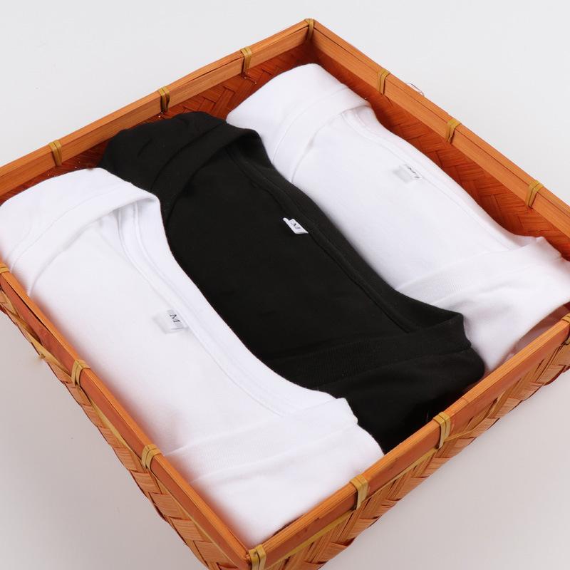 Tシャツ メンズ 半袖 Vネック トップス カットソー 綿100％ 無地 ゆるシルエット ゆったり カジュアル 春夏 白 黒 おしゃれ シンプル ベーシック インナー・カテゴリ: Tシャツ・スタイル: ベーシック・主な素材: 綿100%・柄: 無地・シルエット: ルーズフィット・デザイン: プルオーバー・ネックライン: Vネック・袖丈: 半袖・袖の形状: レギュラー・厚さ: 厚手・対象: 10代〜20代・着用シーン: 日常・特徴: ニット袖、環境配慮・加工: 染色・カラー展開: ホワイト, ブラック, ネイビー・サイズ展開: XS, S, M, L, XL・誤差: 1-3cm