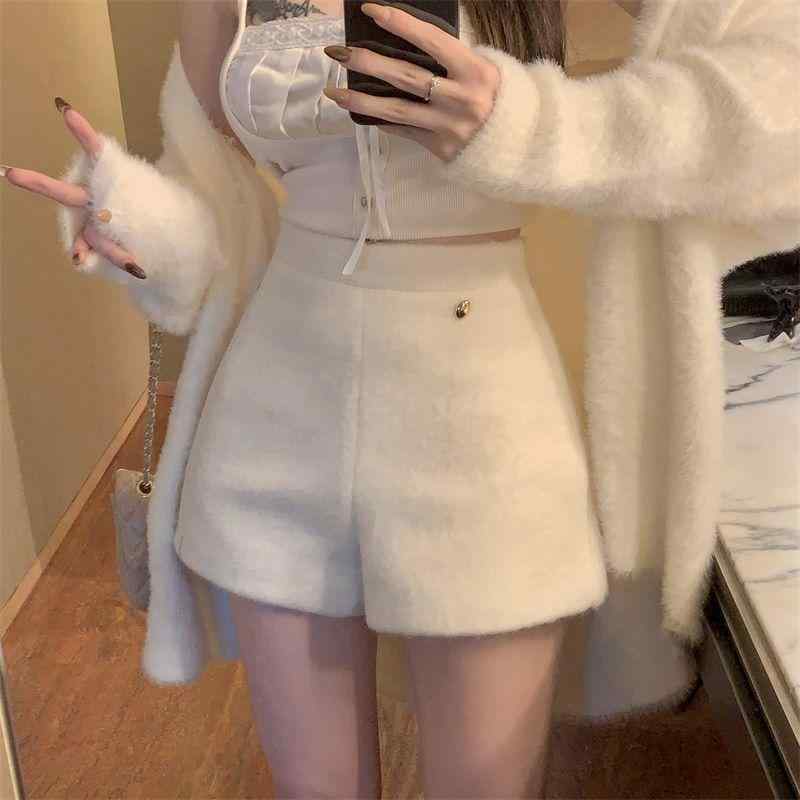 Rakuten - ショートパンツ レディース ハイウエスト Aライン 美脚 脚長 小柄 白色 カジュアルスタイル 清新甜美 伸縮性 微弾 辣妹風