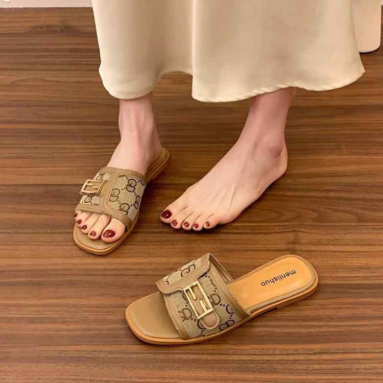 サンダル レディース フラットサンダル ぺたんこサンダル 軟質ソール おしゃれ 履きやすい 痛くない 歩きやすい 疲れにくい 夏用 レディス ファッション かわいい おしゃれ ビーチサンダル ビーサン 海 プール リゾート 旅行 普段使い デート 普段使