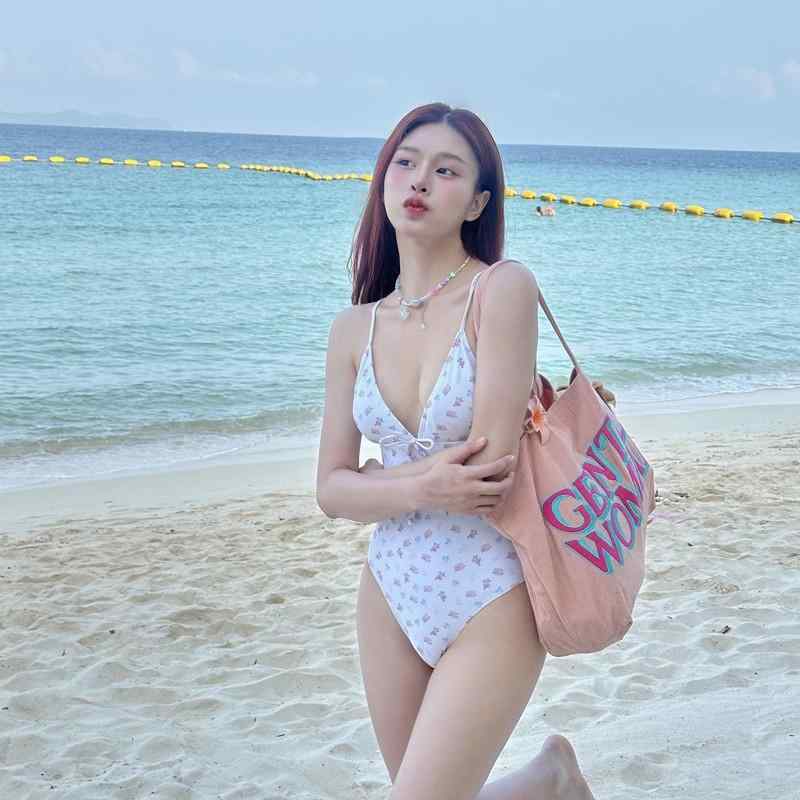 ワンピース 花柄 セクシー 背中開き 温泉 リゾート 海水浴 レディース