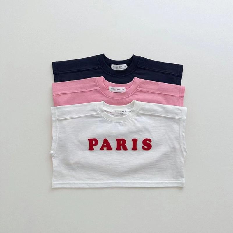 [{"item": "カテゴリ", "value": "Tシャツ"},{"item": "スタイル", "value": "カジュアル"},{"item": "主な素材", "value": "綿"},{"item": "ネックライン", "value": "クルーネック"},{"item": "袖丈", "value": "半袖"},{"item": "柄", "value": "無地"},{"item": "カラー展開", "value": "ピンク、ホワイト、ネイビー"},{"item": "サイズ展開", "value": "73、80、90、100、110、120"}]
