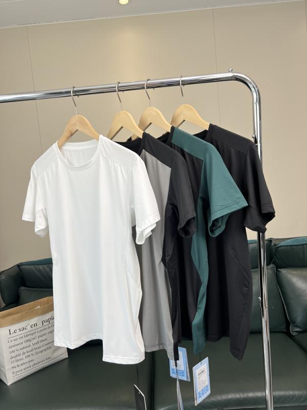 樂天商城 - Tシャツ メンズ 夏 スポーツウェア 男性用 トップス 接触冷感 吸湿速乾 軽量 伸縮性 通気性 男性 運動服 アウトドア カジュアルウェア 男性服 レーヨン混紡 ブラック ホワイト グリーン グレー