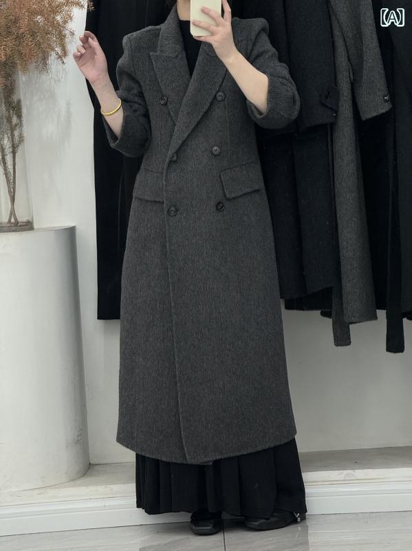 ブランド: ハン・ノス・ミン商品番号: 20016主な生地構成: ウールパターン: ソリッドカラー厚さ: 厚いバージョン: ルーズタイプ衣服の長さ: エクストラロングスタイル(100cm<長さ)首輪の種類: スーツの襟袖丈: 長袖職人技: ノーアイロン処理発売年・シーズン: 2024年秋色: インクグレー,オフホワイト,黒,花ベージュ,オフホワイト、ブラック、インクグレー、フローラルライスサイズ: S,Mスタイルタイプ: 気質の通勤前立て: ダブルブレスト主な生地成分の含有量: 95%以上スタイル: 通勤スタイル対象年齢層: 大人人気の要素: ベルト生地名: ウール対象性別: 女性のスリーブタイプ: レギュラースリーブ国境を越えた供給はありますか?: いいえ製品カテゴリー: 女性のウールのコートファー襟はありますか?: 毛皮のない首輪