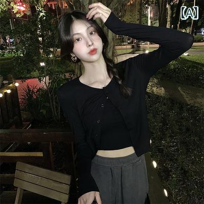 商品番号: 5203ブランド: other生地名: 綿 (めん)パターン: ソリッドカラー厚さ: 薄い組み合わせ形態: 単品スタイル: カーディガン,ロイヤルシスタースタイルバージョン: スリムフィットスリーブタイプ: 従来の発売年・シーズン: 2024年夏首輪の種類: ポロカラー袖丈: 長袖人気の要素: その他衣服の長さ: 通常スタイル(50cm<長さ≤65cm)職人技: ニット色: 黒,白い,グレー,赤サイズ: S,M,Lスタイルタイプ: プライベートサーバーレディ着る方法: カーディガン前立て: シングルブレスト国境を越えた供給はありますか?: いいえ製品カテゴリー: セーター