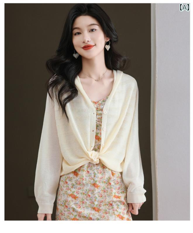 帽子の 氷の 糸の ニットの 女性の カーディガンの 外で マントの 短い 春の 夏の 大きい サイズの 日焼け 止めの コートを 掛けて スカートの 上着を 配合 します。
