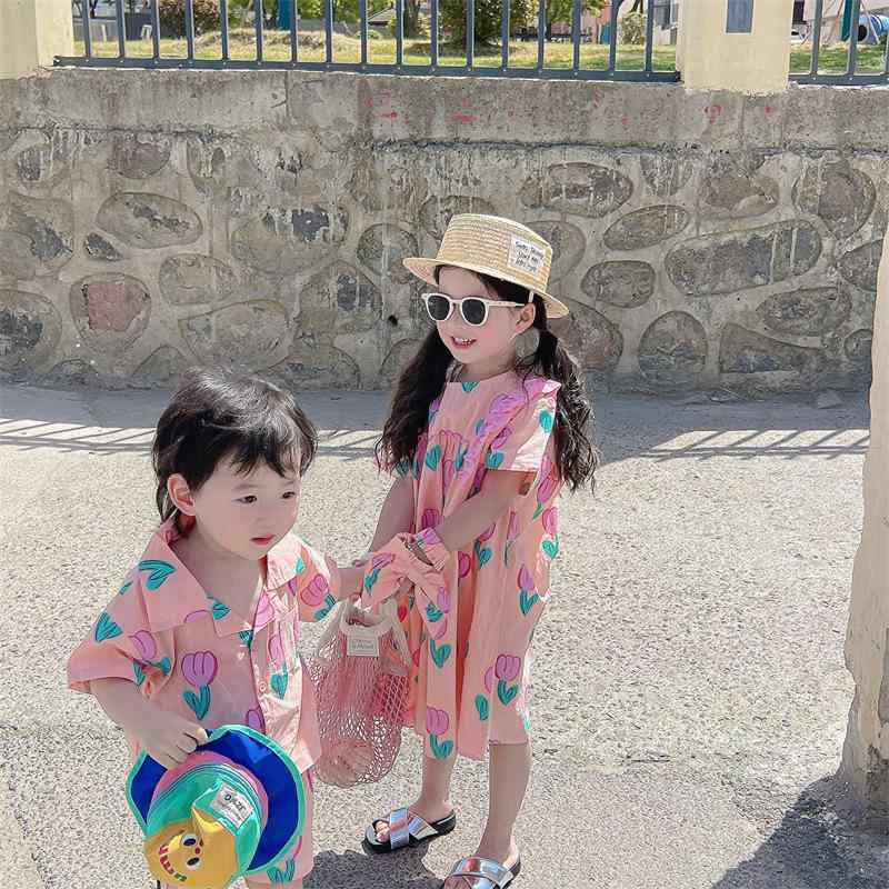 Girls' Summer Summer Outfit Set: Short-Sleeved T-Shirt, Tunic Dress, and Hair Accessory. Perfect for siblings. 3-piece set for ages 3, 4, 5, 6, 7, and 8. Sizes: 100cm, 110cm, 120cm, 130cm, 140cm. 100% Cotton.