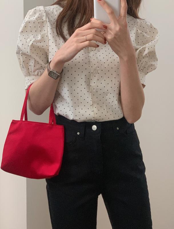 春夏 大人可愛い 小花柄 ブラウス レディース 半袖 トップス きれいめ おしゃれ ファッション チュニック オフィス カジュアル 上品 シャツ 涼しい 快適 柔らかい 通気性 着回し 万能 シンプル フェミニン 清楚系 Aライン 隠れる 体型カバー 3