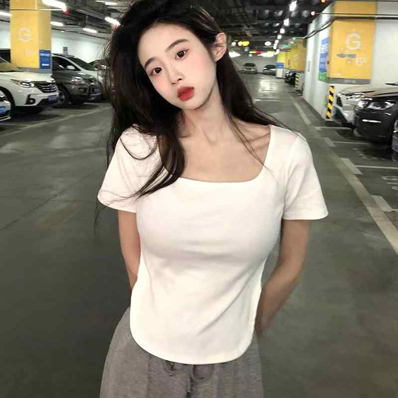 Tシャツ レディース 半袖 春夏 スリム カジュアル インナー 学生 スタイルアップ 少女 トップス スポーティー 無地・カテゴリ: Tシャツ・素材: ポリエステル・柄: 無地・スタイル: 通勤・シルエット: スリム・襟型: スクエアネック・袖丈: 半袖・袖型: スタンダードスリーブ・技法: 拼貼/拼接・カラー展開: 白色、黒色、ピンク、青色、ライトグレー、カーキ、ダークブラウン・サイズ展開: M,L,XL,2XL