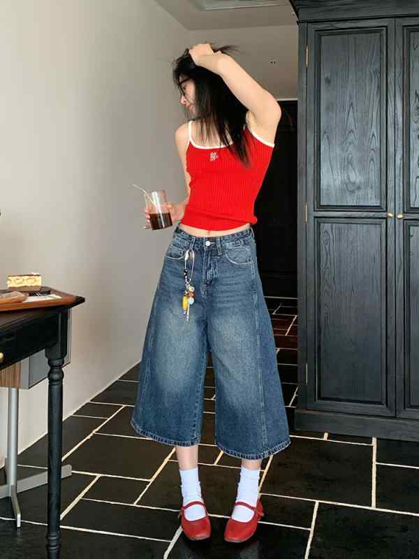 ・カテゴリ: デニムパンツ・素材: 綿70%以上80%未満、その他30%以下・スタイル: ストレートパンツ・パンツ丈: カプリパンツ・ウエスト: ハイウエスト・生地の厚さ: 普通・デザイン要素: ファスナー・カラー展開: レトロブルー・サイズ展開: XS、S、M、L、XL・テイスト: きれいめ、通勤、カジュアル・ストレッチ: なし（伸縮性なし）・加工: ウォッシュ加工