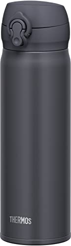 通常スモークブラック/500 ml/JNL-506 SMB・Style:通常Size:500 mlColor:スモークブラック・パッケージ個数:1・累計販売数2 700万本突破したサーモスのロングセラーシリーズ(*2022年6月末時点)・サイズ(約):幅6.5×奥行7.5×高さ22cm、本体重量(約):210g、容量:500ml・保温効力:68℃以上(6時間)/ 保冷効力:10℃以下(6時間)・原産国:フィリピン・素材・材質:内びん:ステンレス鋼 / 胴部:ステンレス鋼(アクリル樹脂塗装) / フタ・せん本体・飲み口:ポリプロピレン / フタパッキン・せんパッキン:シリコーンゴム商品紹介 ●累計販売数2 700万本突破したサーモスのロングセラーシリーズ(*2022年6月末時点で日本国内で販売されたJNLシリーズの累計) ●ステンレス製魔法びん構造だから高い保温・保冷力 ●同容量帯で最高クラスの軽さとコンパクト感 ●ワンタッチ・オープン。ロックリング付き ●飲み口ははずして洗えて、お手入れカンタン ●スポーツ飲料OK（※温めたスポーツ飲料は入れないでください。） ●丸洗いOK (※本体は水中に放置しないでください。) ご注意（免責）＞必ずお読みください ●取り扱い説明書をよくお読みになりご使用下さい。(製品により説明書ではなくタグに記載等がございます)。