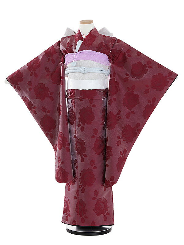 お買い物前にお読みください。 当商品はレンタル商品です。 レンタル期間は3泊4日となります。 ご利用日の2日前までにお手元に届くようヤマト宅急便またはゆうパックにて発送。ご返却はご利用日の翌日までに、お届けした着払い伝票にてご発送ください。 レンタル状況によりレンタル不可となる場合がございます。ご注文が成立されても、時間差でご注文が重複する場合がございますので、当店よりの「ご注文商品確保」のメールが届くまでは正式にレンタル確定とはなりませんので、ご注意ください。 PC版でのみレンタル状況、ご利用規約がご確認いただけます。 詳しくは「ご利用ガイド」にてご確認ください。 七五三着物レンタル 「7歳女の子七五三着物フルセット」 [子供着物][女児][茶色][地模様][バラ][七五三][115cm/120cm/125cm][結婚式][卒園式][レンタル着物][753][7才][7才][貸衣装 着物]七五三 レンタル・7歳女児　フルセット【往復送料無料】 商品画像のお色は、お使いのモニターによって多少異なって見える場合がございます。ご了承くださいませ。 商品仕様 【七五三 レンタル】7歳女児 ■色・柄：茶色地模様バラ柄 ■素材：合成繊維 ■身丈：132cm 袖丈：75cm 裄：54cm ■対応身長：115cm-125cm ■レンタル期間は3泊4日です。基本的にご利用日の2日前にお届けします。 【セット内容】 着物・袖なし襦袢・結び帯・草履・バッグ・はこせこ・帯あげ・帯締め・しごき・扇子・髪飾り・伊達締め・足袋・腰ひも（2本）・和装ベルト ■帯・帯〆・帯揚・しごき・髪飾・箱迫セット等は着物に合わせてご用意させていただきます。 ■セット内容の写真は見本となります。 レンタル衣装ご予約状況カレンダー ○・・・レンタル可能&nbsp;&nbsp;&nbsp;&nbsp;&nbsp;&nbsp; ×・・・レンタル不可 【ご予約状況は下記のご希望サイズをクリックしてご確認ください。】 7歳女児【0AP7213】 ※当店のレンタル商品は、年間を通しレンタル対応していることから、「レンタル不可」の場合でもご注文できるシステムとなっております。当店からの「商品確保」のメールが届くまでは正式にレンタル確約ではございませんので、ご注意ください。 こちらの商品は「北陸配送センター」より発送いたします。